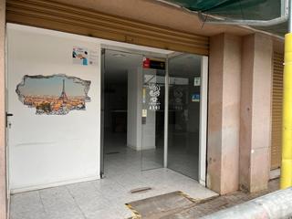 Local Comercial a Carrer comer 6. Local comercial en urbanizacin can guitart vell