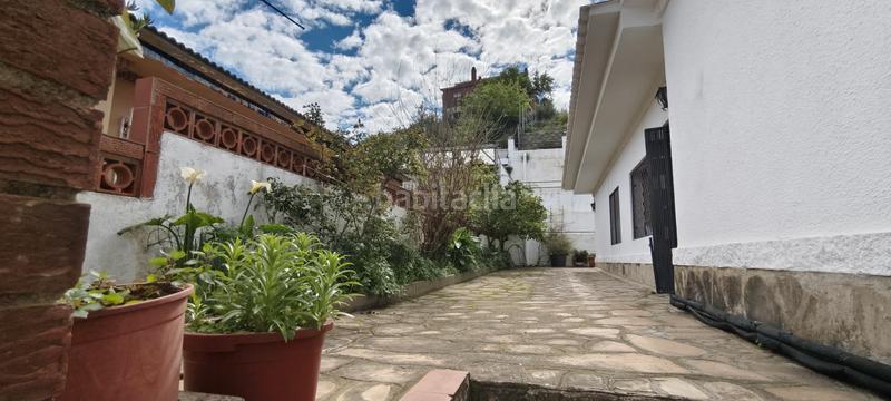 Foto 060bd6bb-55f9-47e7-b5f9-eb9541cf013c. Haus mit kamin heizung parking in Cervelló