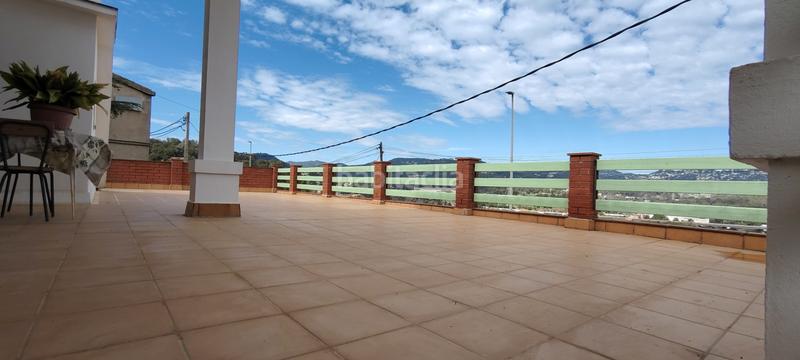 Foto 3b69a633-390c-4100-b76a-6324f7eca7d4. Haus mit kamin heizung parking in Cervelló