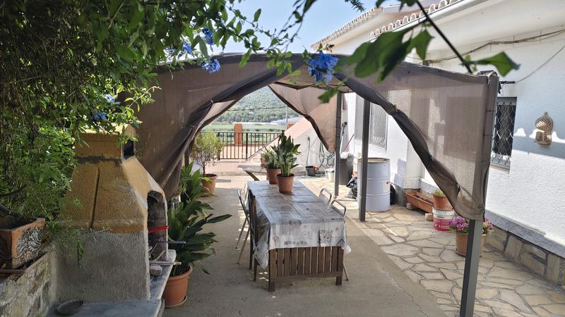 Foto 432edf28-132f-4650-8c2e-487b0425369b. Haus mit kamin heizung parking in Cervelló