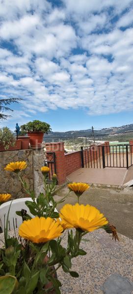 Foto d0bec665-5bed-45ef-b48b-d7264847014d. Haus mit kamin heizung parking in Cervelló