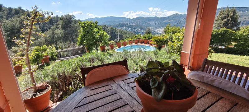 Foto 2327644f-fe8f-44d8-8baa-d2204c6181dc. Maison avec cheminée chauffage parking piscine dans Cervelló