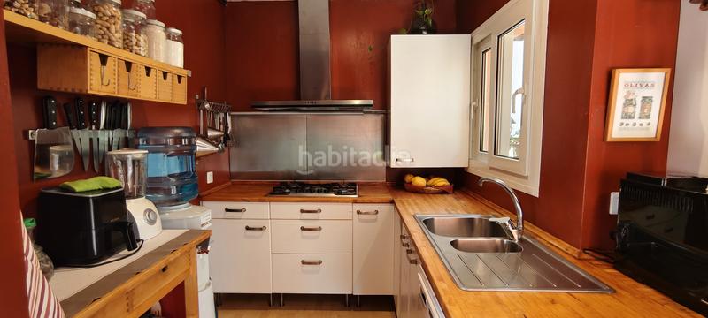 Foto 6da9c488-1abd-4058-bbdc-b0f255362af9. Maison avec cheminée chauffage parking piscine dans Cervelló