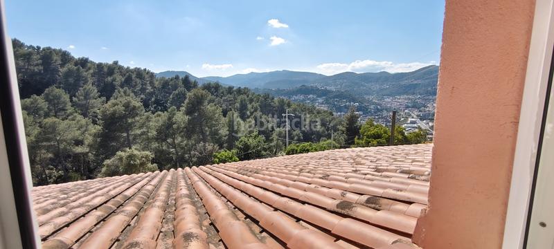 Foto 8f8361dc-1184-462a-87e0-42e689440bb3. Maison avec cheminée chauffage parking piscine dans Cervelló