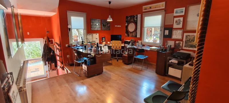 Foto a6627307-79c5-4a94-897a-62330ea226b9. Maison avec cheminée chauffage parking piscine dans Cervelló