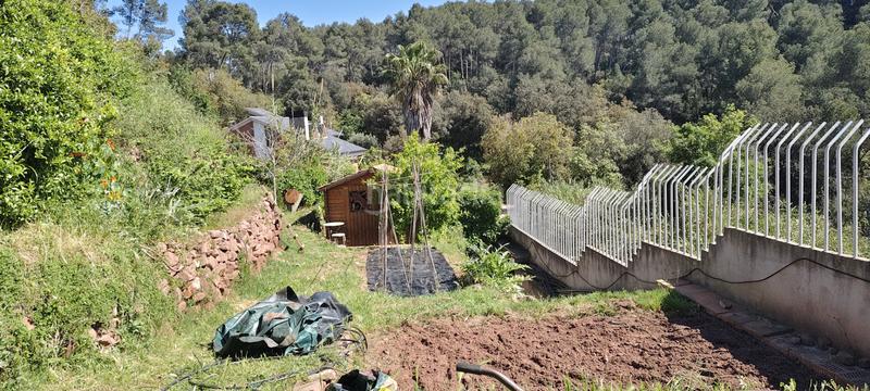 Foto eb7e9666-41a9-480b-88ec-e18becfc9fc5. Maison avec cheminée chauffage parking piscine dans Cervelló