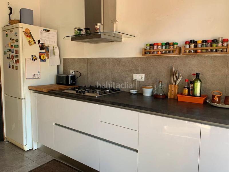 Foto 4f86feba-1d1b-4cc3-a2c3-579681c695cf. Haus mit heizung parking in Cervelló