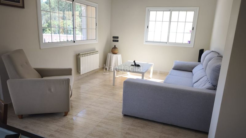 Foto 04bf764f-12ee-46a4-8d61-31ef294ab180. Casa amb xemeneia calefacció aparcament piscina a Cervelló