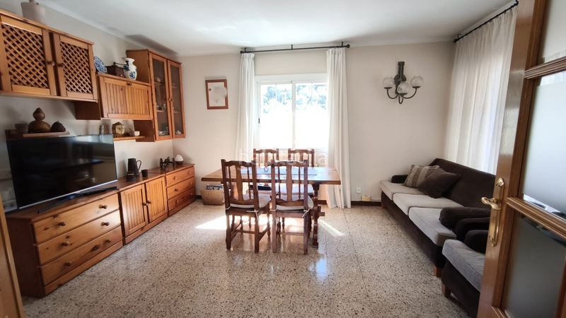 Foto 2daf18c0-adb4-4050-a046-c1526bf7ebdf. Casa amb xemeneia calefacció aparcament piscina a Cervelló