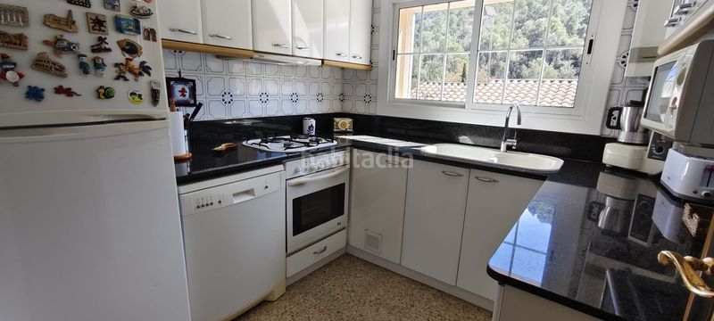 Foto 425da688-8485-4d35-a797-c4017d44ae16. Casa amb xemeneia calefacció aparcament piscina a Cervelló