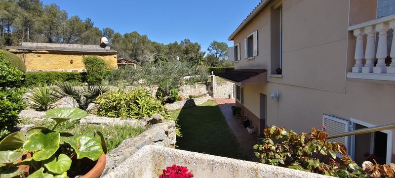 Foto d531b7a4-bfbe-4959-b31d-4634f43fcd89. Casa amb xemeneia calefacció aparcament piscina a Cervelló
