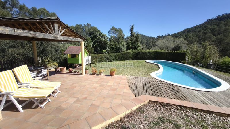 Foto da2701f0-f2ad-43f6-b2e7-219af0a04d68. Casa amb xemeneia calefacció aparcament piscina a Cervelló