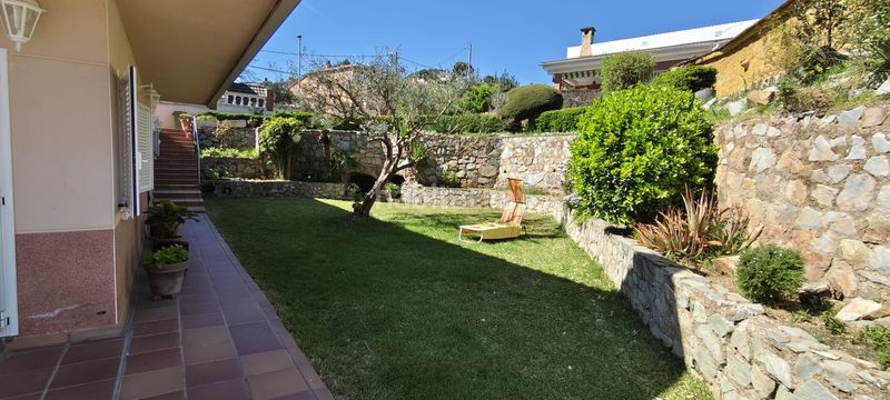 Foto febd11b7-e6f0-4ed4-a8ed-32036c42c9f9. Casa amb xemeneia calefacció aparcament piscina a Cervelló