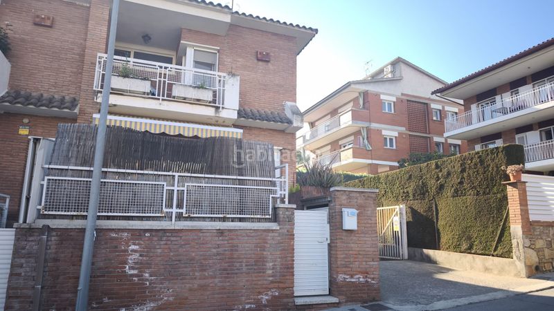 Foto 0dc1b6ae-83be-4f59-a921-8ec2a95423b5. Casa adossada amb calefacció aparcament a Cervelló