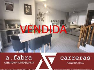 Casa adossada a Cervelló. Casa adosada en el centro del pueblo