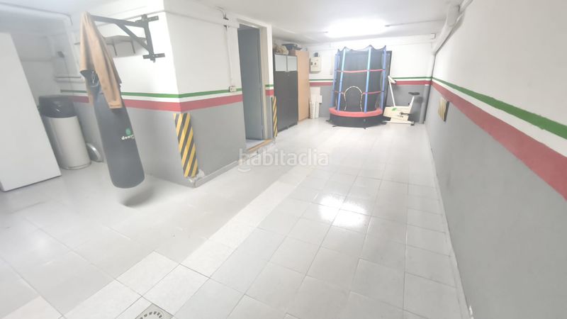 Foto b8aef595-fb5a-49ea-89b9-97e28ae3edad. Casa adossada amb calefacció aparcament a Cervelló