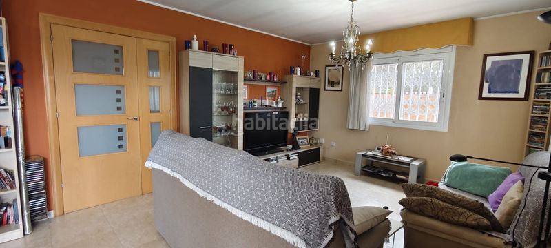 Foto 59d1a5e0-7f5c-4362-a021-73b6a545143a. House with parking in Cervelló