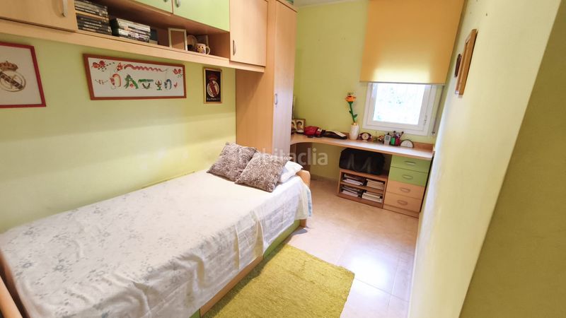 Foto dd8d1e2f-de89-4807-bf28-ac866808bc45. House with parking in Cervelló