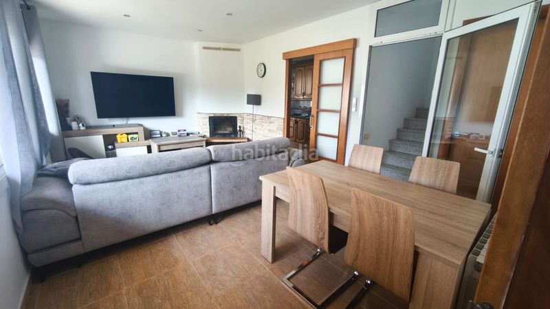 Foto 51ba7546-d222-479f-80d4-e1fe0c2ff6f7. Casa amb xemeneia calefacció aparcament a Cervelló