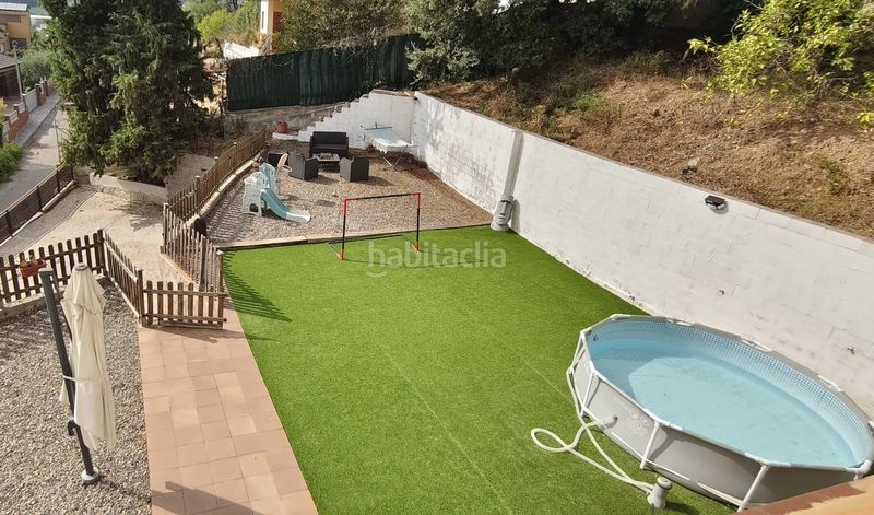 Foto 9af10cee-1e2d-4065-820c-6ddc52238410. Casa amb xemeneia calefacció aparcament a Cervelló