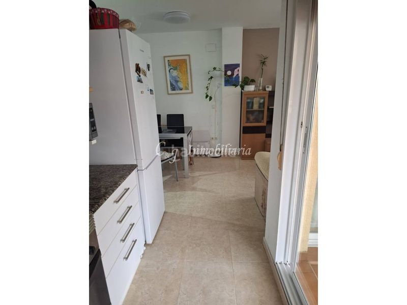 Foto b99a36c4-58d3-44eb-8efb-bcc29c8d1394. Apartament amb calefacció aparcament a San José-Los Metales Sagunt