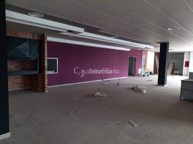 Foto cad3ba6a-4b3a-468f-88e3-f6a3508a8159. Locale commerciale in Albalat dels Tarongers