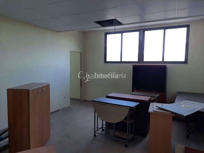 Foto e745c242-cba6-4ec4-95fd-6f5c2791bef0. Locale commerciale in Albalat dels Tarongers