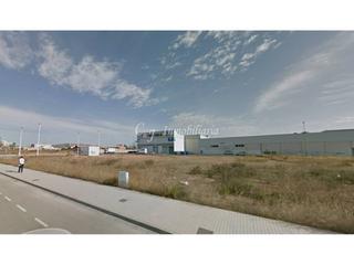 Solar industrial en Avenida de Abril-9 de Octubre. En venta solar urbano ideal para construir miniviviendas para al