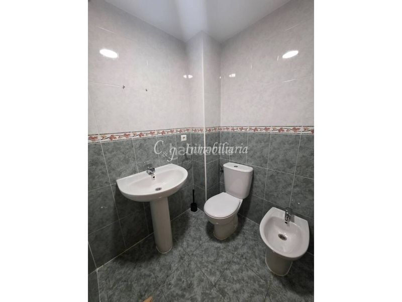 Foto 824c1dc0-a9e0-47c3-9927-54f63344e434. Casa amb aparcament piscina a Avenida de Abril-9 de Octubre Sagunt