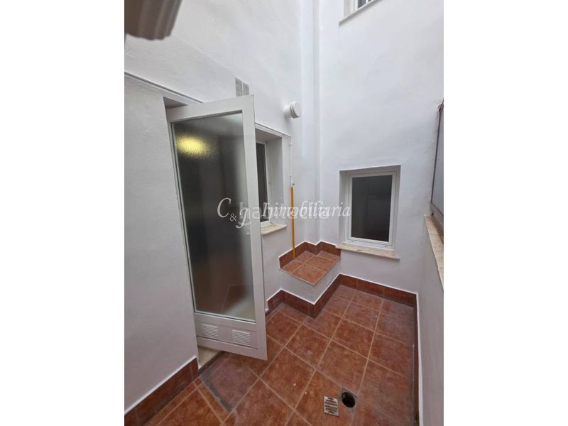 Foto 83369fd1-1dcd-469d-9e90-83775706ae50. Casa amb aparcament piscina a Avenida de Abril-9 de Octubre Sagunt
