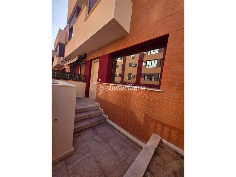 Foto a0c4fddd-1230-42a8-9247-412664e26fc7. Casa amb aparcament piscina a Avenida de Abril-9 de Octubre Sagunt