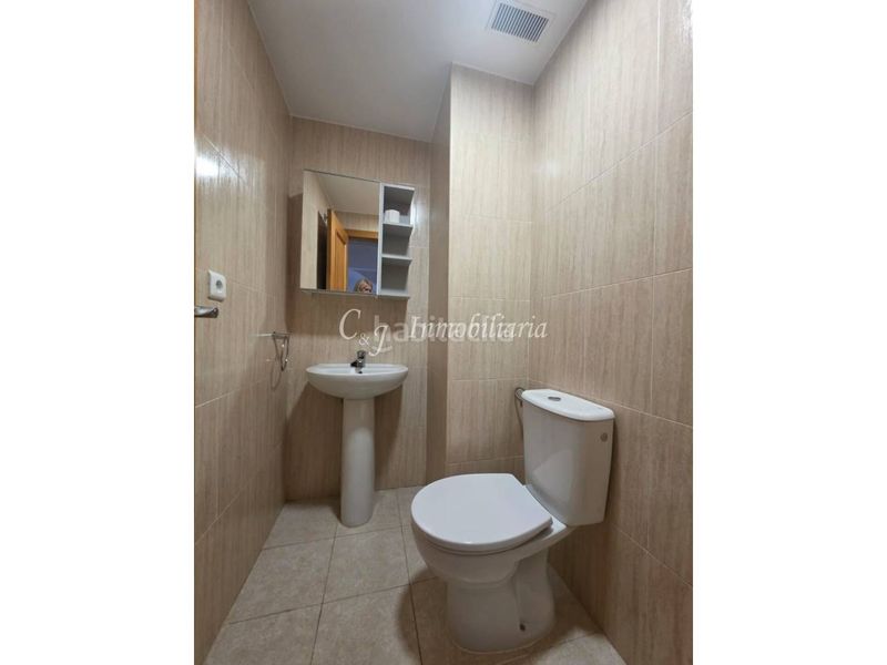 Foto f8b666e6-2fc5-4d6b-93b1-9e3a939c5699. Casa amb aparcament piscina a Avenida de Abril-9 de Octubre Sagunt