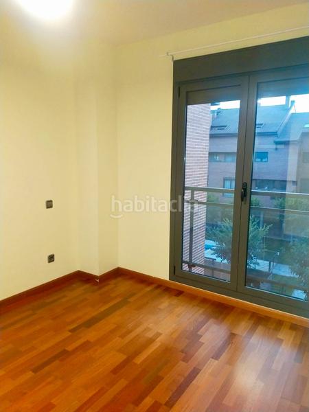 Foto 2fe6ba1f-4d76-4514-9bfd-62df762212a7. Pis amb aparcament piscina a Yebes - valdeluz Yebes