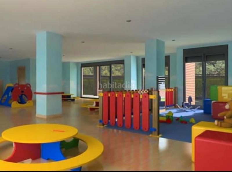 Foto 37938c10-8bbf-4f4d-a317-5424f12c7e7c. Pis amb aparcament piscina a Yebes - valdeluz Yebes