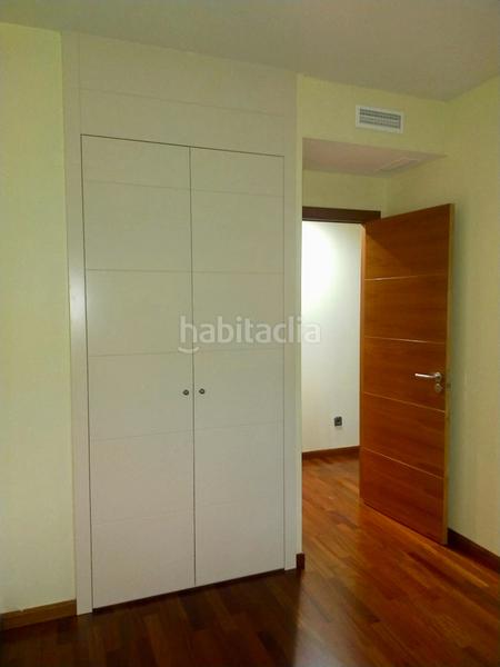 Foto bd51e6c8-7463-4eab-8f74-072845d9e149. Pis amb aparcament piscina a Yebes - valdeluz Yebes