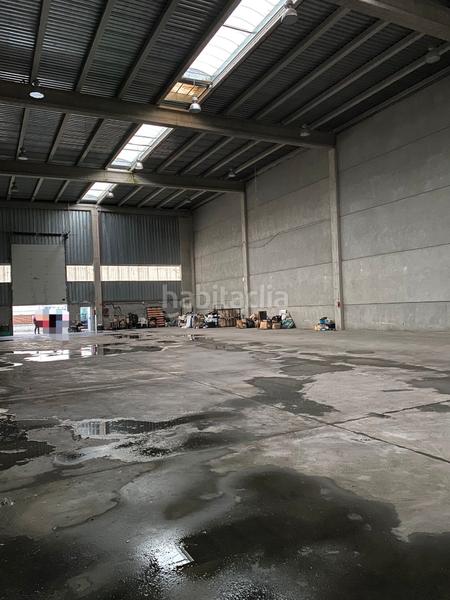 Foto 0d95e0e3-81e4-4eee-b8c2-5cb5b79b8dad. Bâtiment à usage industriel dans Fontanar