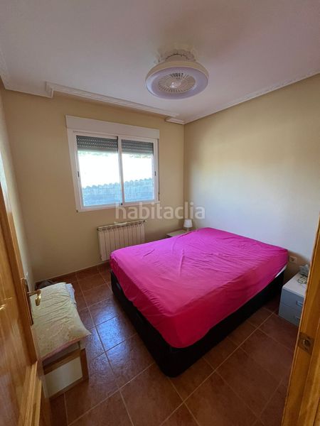 Foto de2ddbc0-e3e6-4dfb-bcab-c438414de8fc. Chalet oportunidad unica en Fuentenovilla