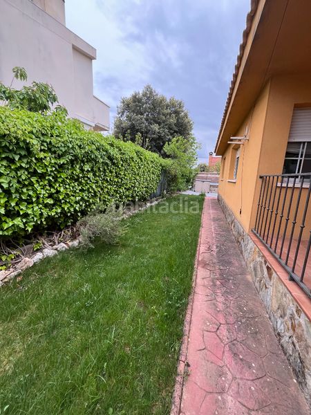 Foto 86fab2b6-e2a5-4dd5-8e38-b3bbf9bced39. Xalet amb xemeneia calefacció aparcament piscina a Pioz