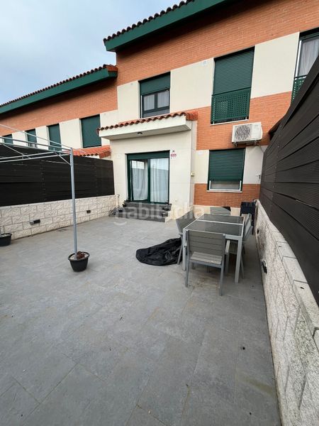 Foto a0b687b1-7589-4a30-b59e-5cb78cedfaa5. Casa adossada a Villalbilla pueblo Villalbilla