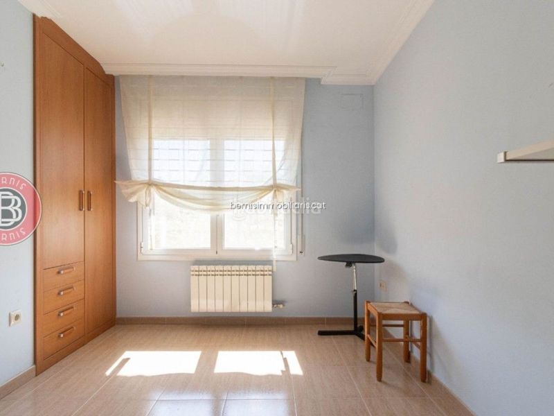 Foto 5f9cf46c-5984-4799-a54b-73385bc02f64. Xalet amb aparcament a Piera