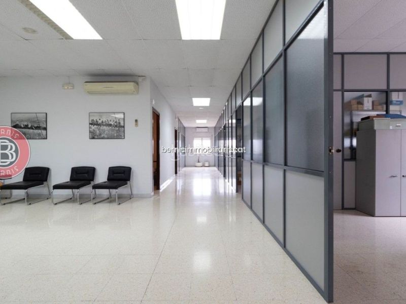 Foto f01afd14-8c9a-4f7c-b062-ce597de88ef3. Local comercial en Piera