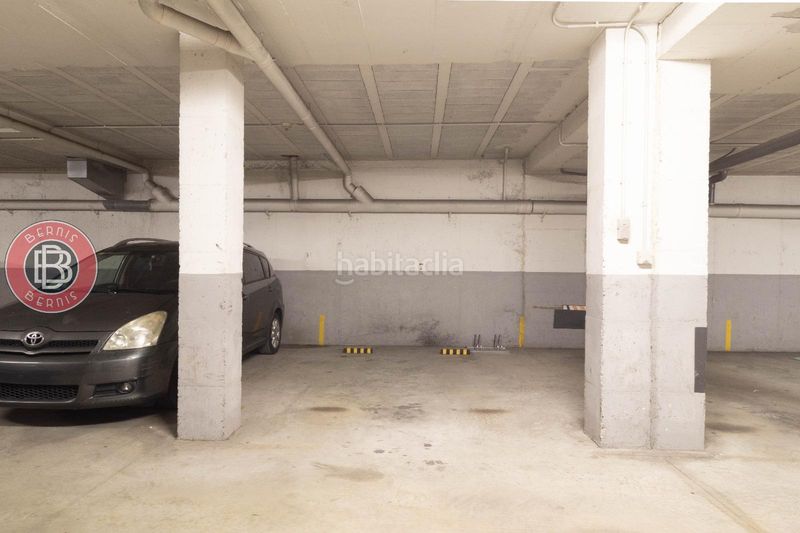 Foto ff6f247b-6c14-4766-8aa7-ca067768a553. Aparcament cotxe a Piera