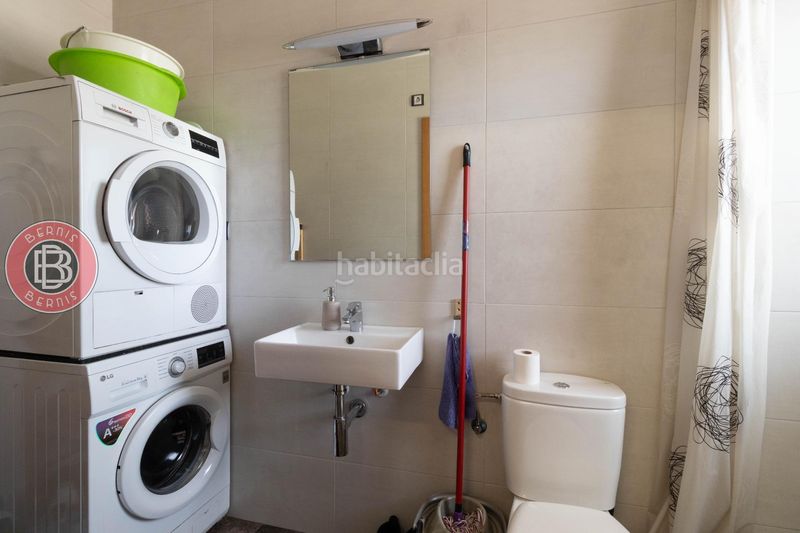 Foto a23870bf-bec1-4dfd-8e0d-c8b38ab66dcf. Casa adossada amb calefacció aparcament a Piera