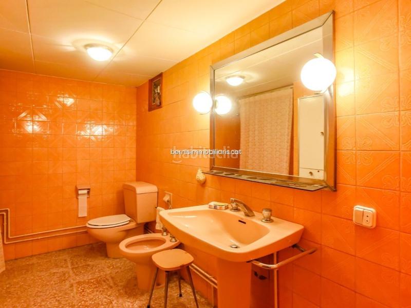 Foto 24766624-c566-430c-ab9b-99f91a7b3970. Reihenhaus in Piera