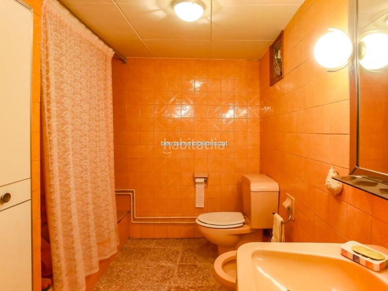 Foto 4c55e877-040b-45e2-9602-9f902087207e. Reihenhaus in Piera