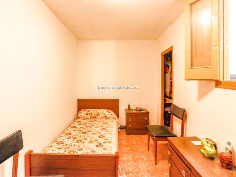 Foto 782ff12a-75c4-4d69-9483-58449c15c65d. Reihenhaus in Piera