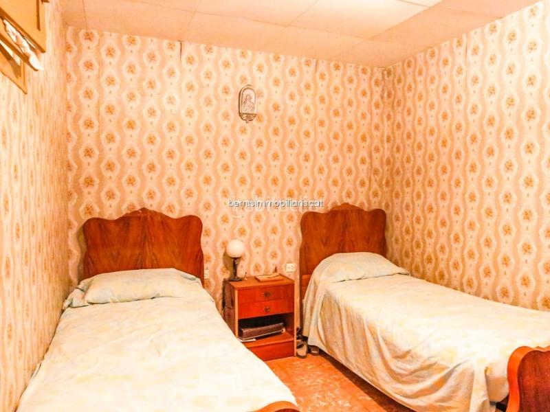 Foto ae13c18f-7cf2-4856-b5c1-4d3ed125367f. Reihenhaus in Piera