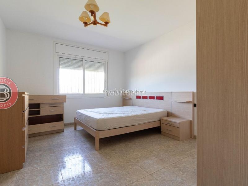 Foto 4650aa0f-db53-493c-8167-29f6a0302e05. Haus mit heizung parking in Masquefa