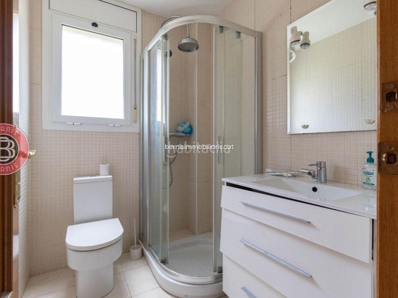 Foto 4ed39af3-167c-4bd6-be1e-c29f0fe5b337. Haus mit heizung parking in Masquefa