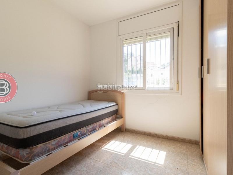 Foto 82892b79-b2a1-4d42-ad88-73ec4a7b25fa. Haus mit heizung parking in Masquefa